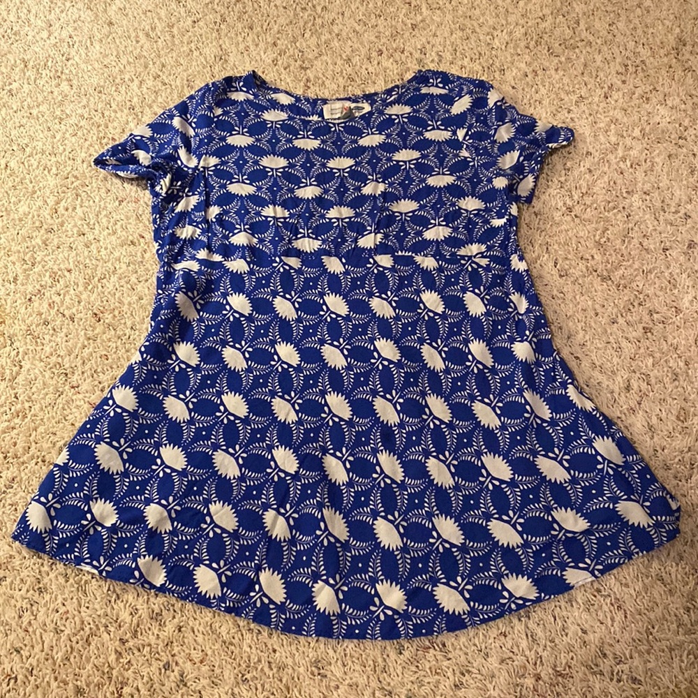 Old navy maternity top